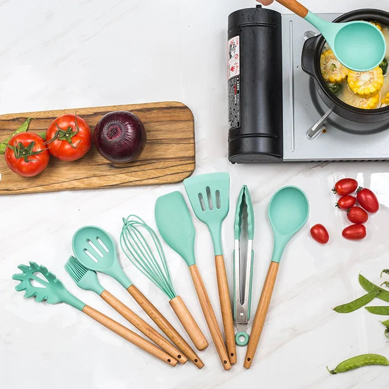 Sili Chef Deluxe: Conjunto de Utensílios com Cabo de Madeira – 12 Peças