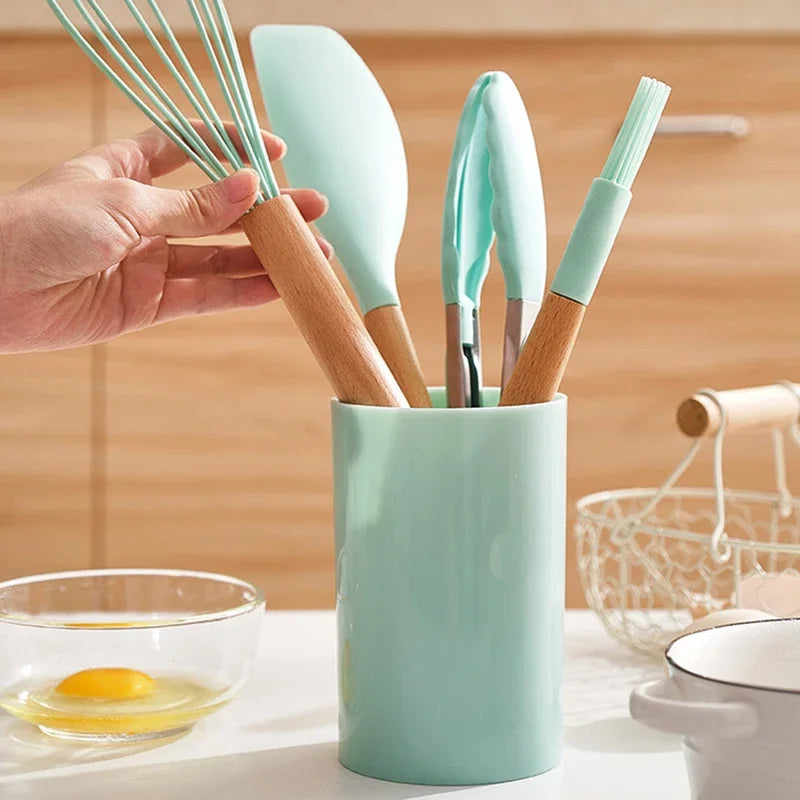 Sili Chef Deluxe: Conjunto de Utensílios com Cabo de Madeira – 12 Peças
