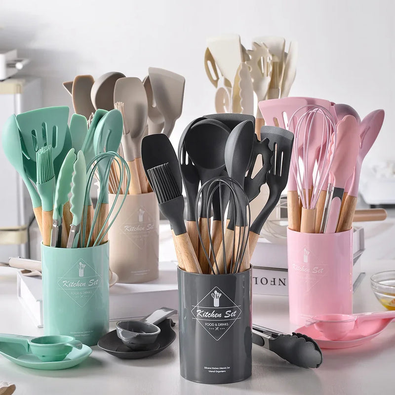Sili Chef Deluxe: Conjunto de Utensílios com Cabo de Madeira – 12 Peças